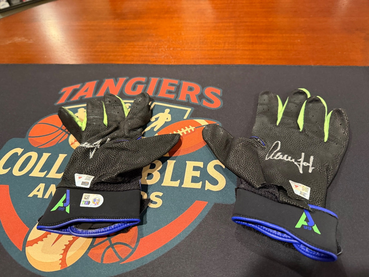 Aaron Judge 2025 MVP Season Game-Used & Dual Signed Batting Gloves (Fanatics)