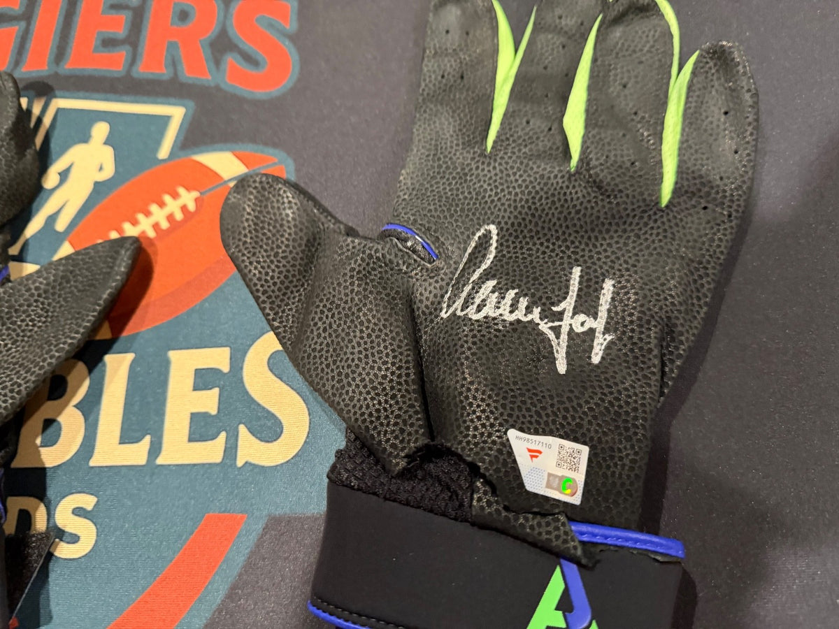 Aaron Judge 2025 MVP Season Game-Used & Dual Signed Batting Gloves (Fanatics)