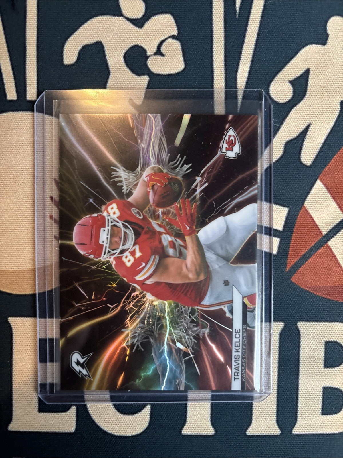 Topps Travis Kelce WIRED W-16 Insert KCChiefs Football Card SSP Case Hit
