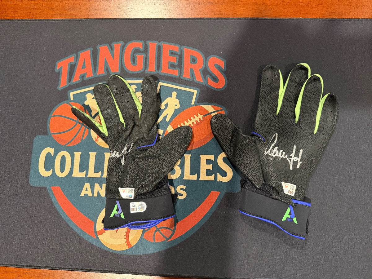 Aaron Judge 2025 MVP Season Game-Used & Dual Signed Batting Gloves (Fanatics)