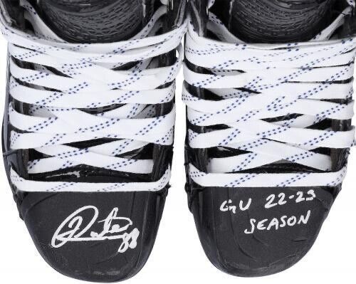 Patrick Kane Signed / Game Worn! 2022-23 Skates w/ Blades Fanatics COA